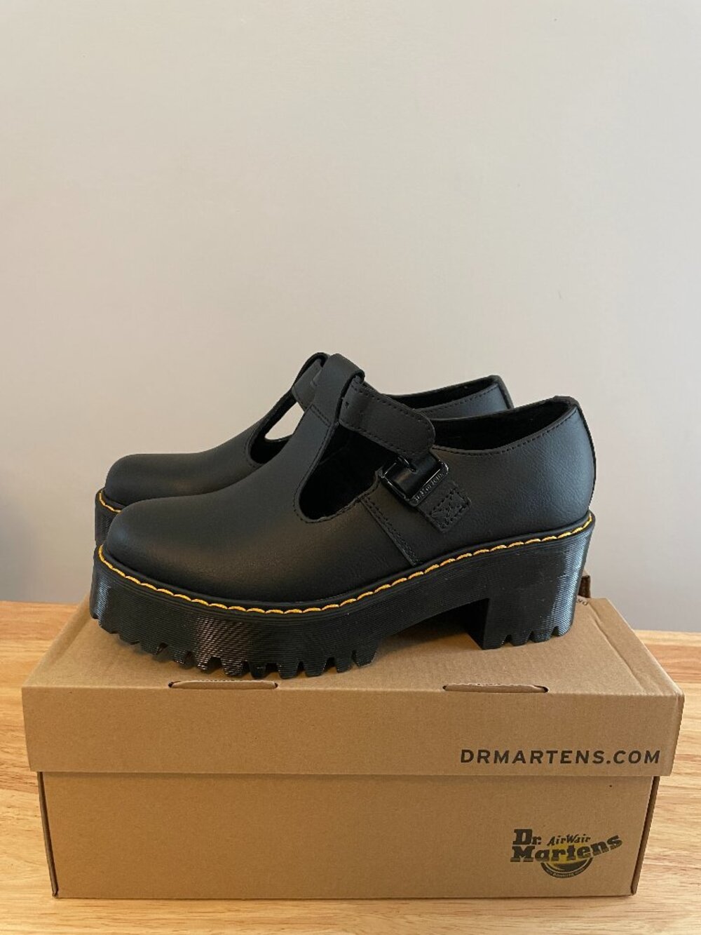 Dr. Martens Sanguine Mary Jane US Womens 7 NIB